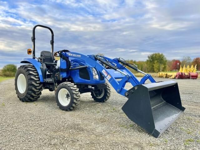 Image of New Holland Boomer 35 equipment image 1