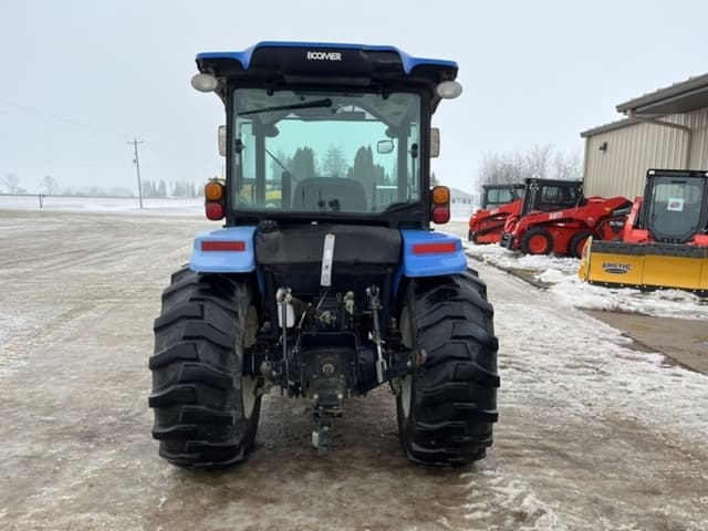 Image of New Holland Boomer 54D equipment image 3