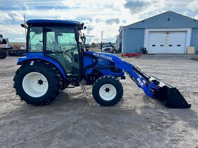 Image of New Holland Boomer 55 equipment image 3