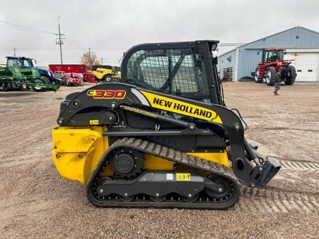 Image of New Holland C330 equipment image 2