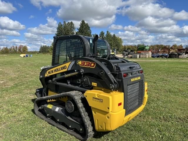 Image of New Holland C330 equipment image 2