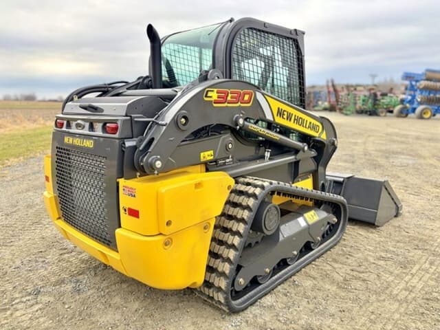 Image of New Holland C330 equipment image 4