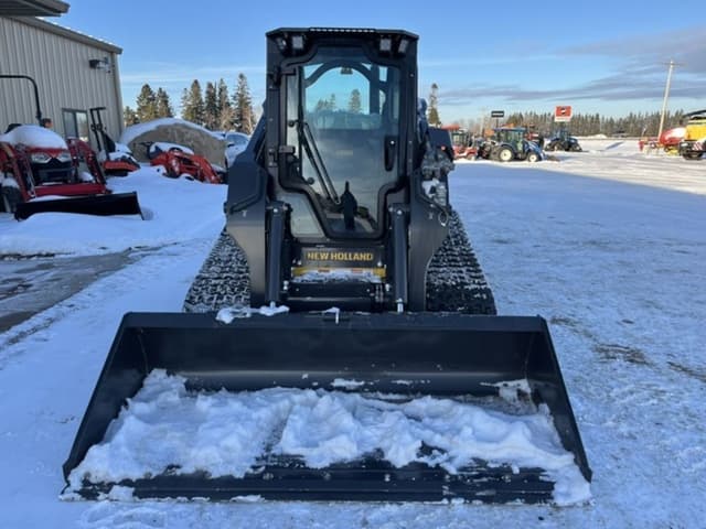 Image of New Holland C332 equipment image 1