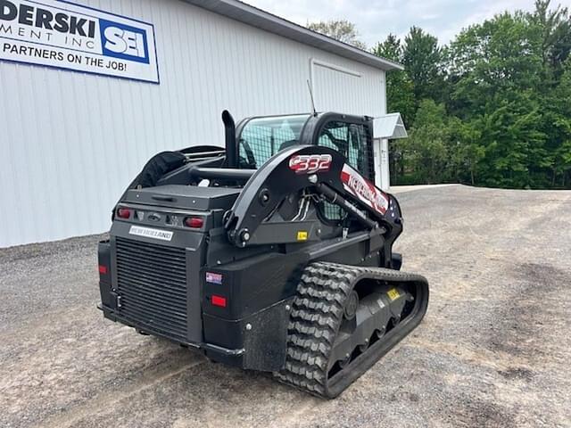 Image of New Holland C332 equipment image 2