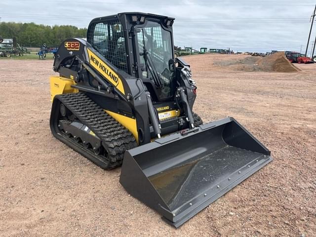 Image of New Holland C332 equipment image 2