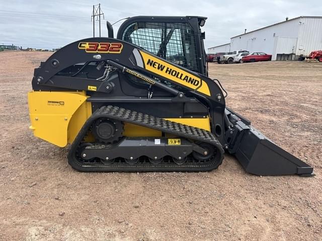 Image of New Holland C332 equipment image 3