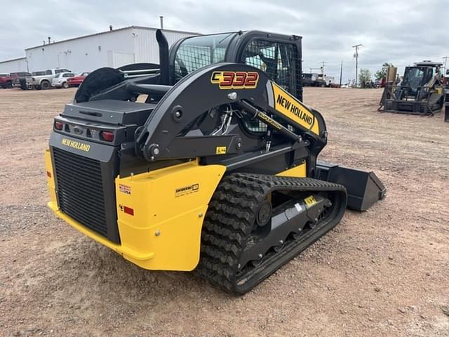 Image of New Holland C332 equipment image 4