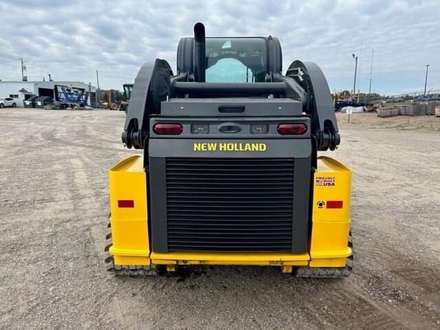 Image of New Holland C332 equipment image 4