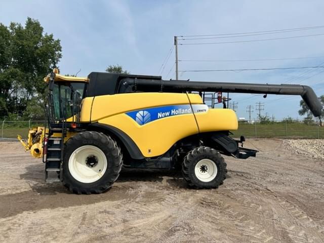 Image of New Holland CR9070 equipment image 1