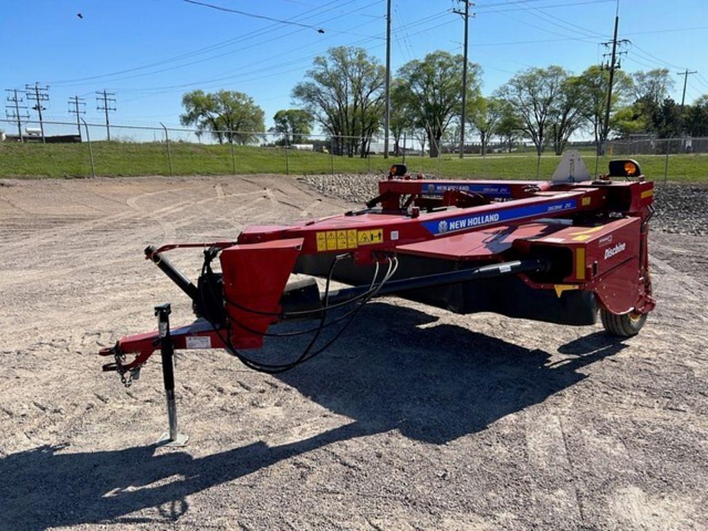 Image of New Holland 210 Image 0