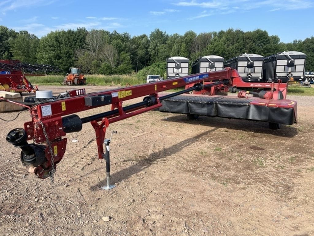 2021 New Holland 316 Equipment Image0