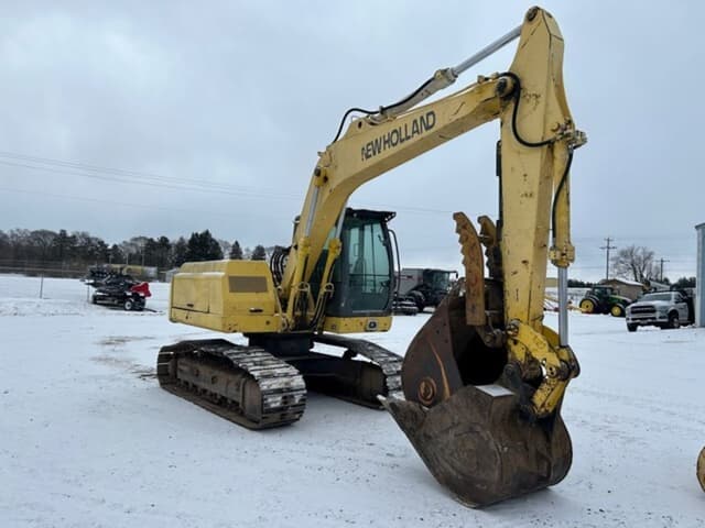 Image of New Holland EC130 equipment image 2