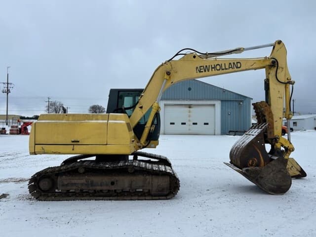 Image of New Holland EC130 equipment image 3