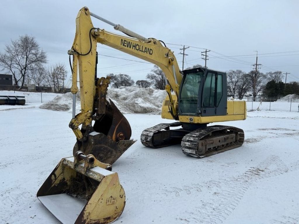 New Holland EC130 Equipment Image0