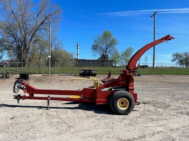 Image of New Holland FP230 equipment image 1