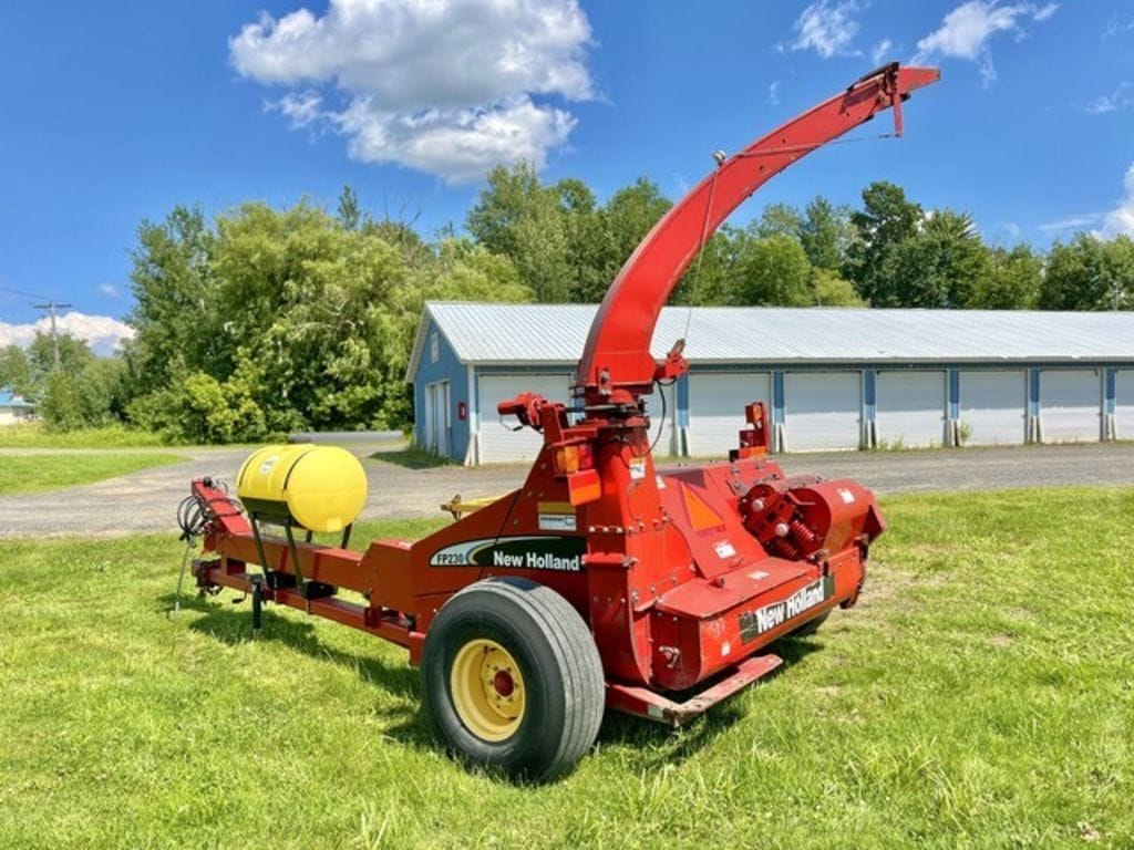 2006 New Holland FP230 Equipment Image0