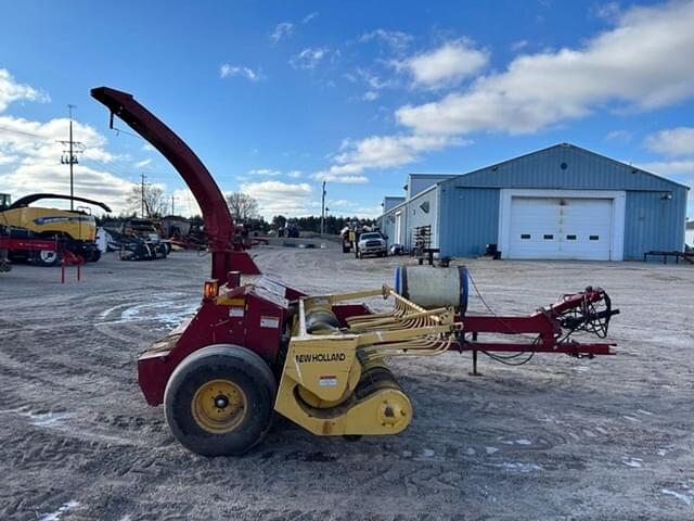 Image of New Holland FP240 equipment image 3