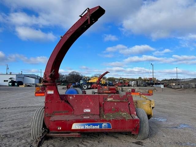 Image of New Holland FP240 equipment image 4