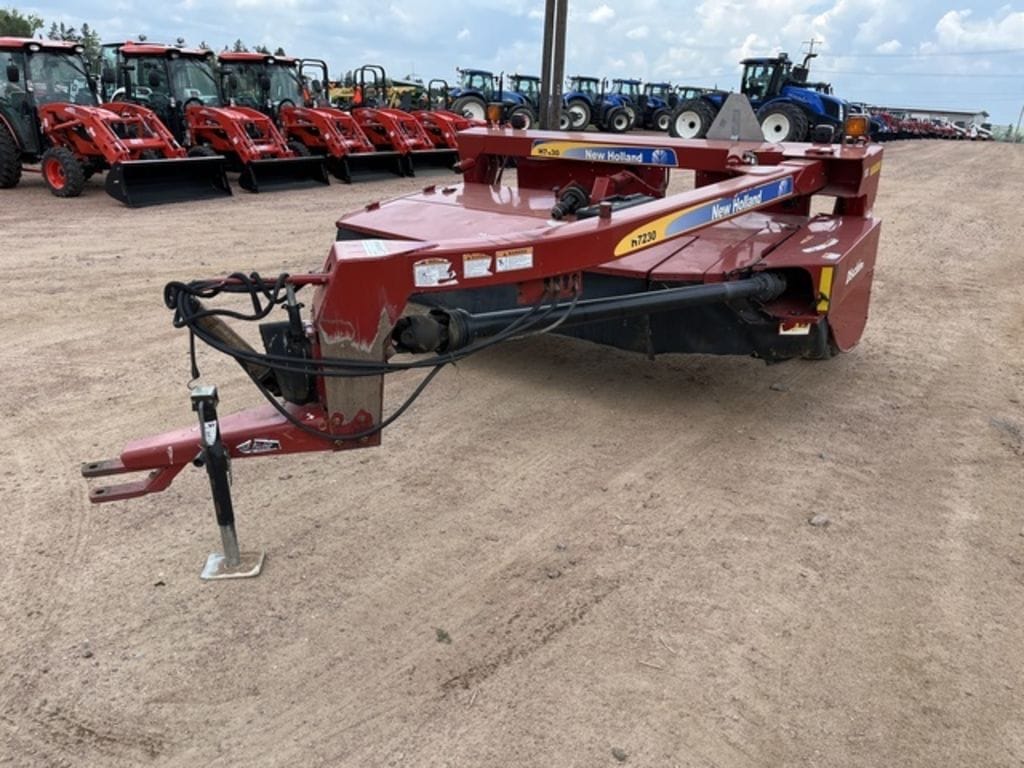 2009 New Holland H7230 Equipment Image0