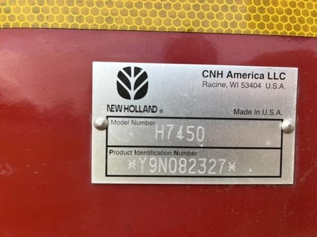 Image of New Holland H7450 equipment image 4