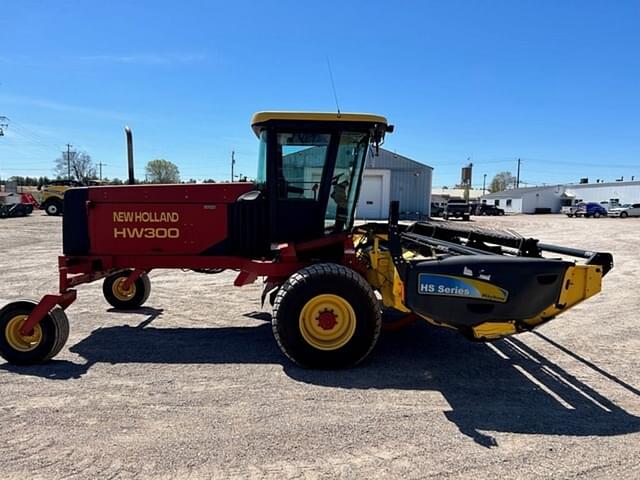 Image of New Holland HW300 equipment image 3