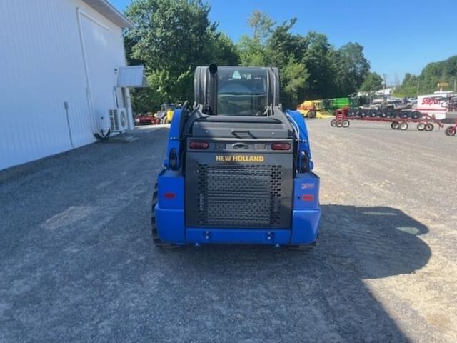 Image of New Holland L320 equipment image 1