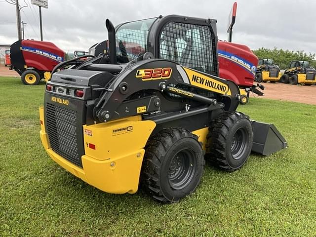Image of New Holland L320 equipment image 4