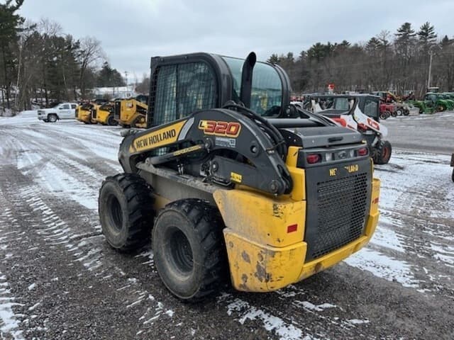 Image of New Holland L320 equipment image 4