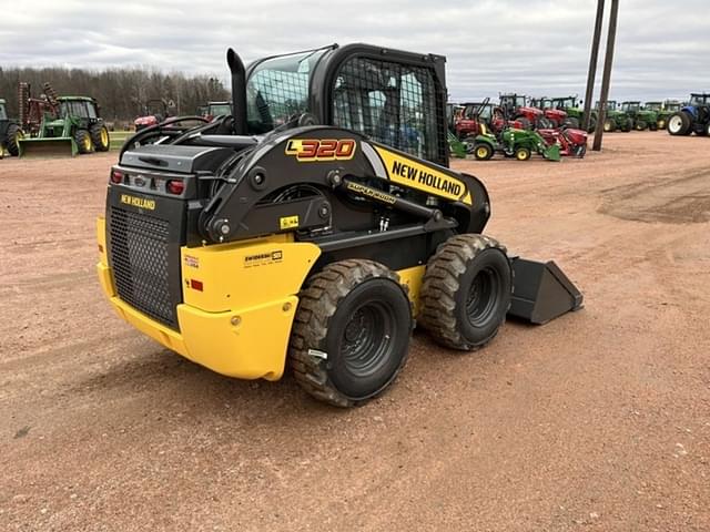 Image of New Holland L320 equipment image 4