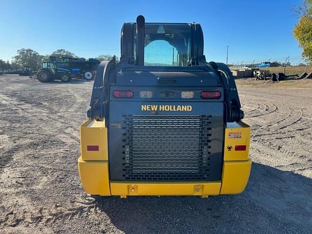 Image of New Holland L320 equipment image 4