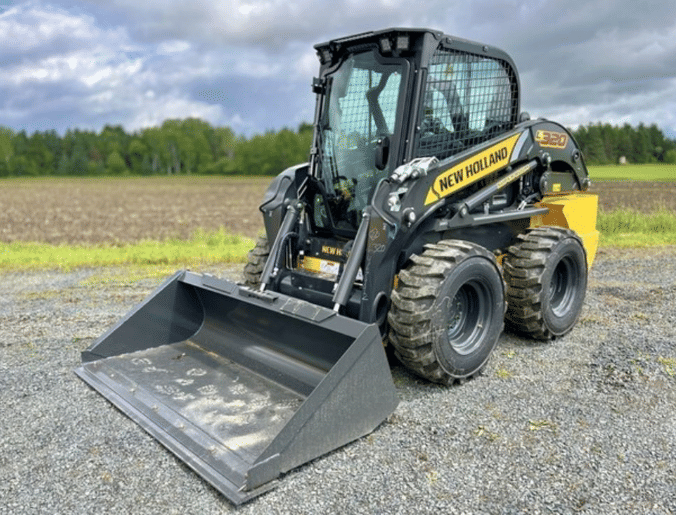 2025 New Holland L320 Equipment Image0