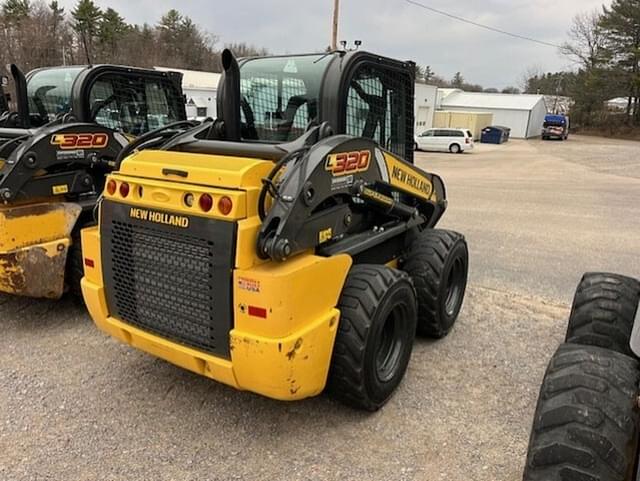 Image of New Holland L320 equipment image 1