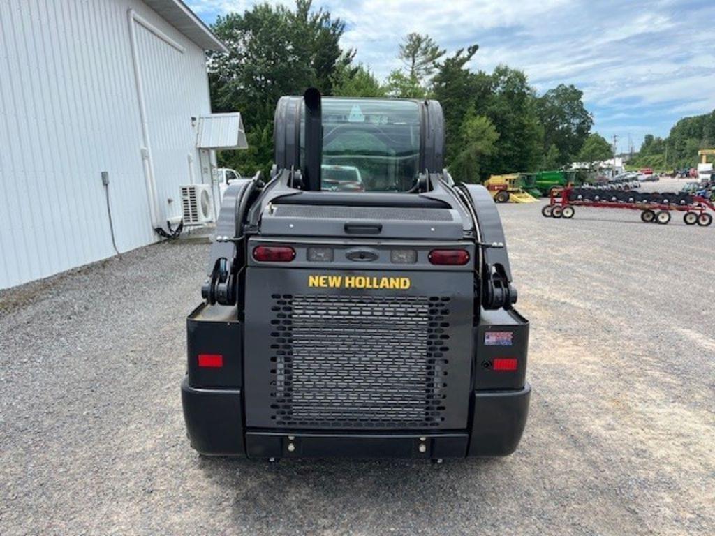 Image of New Holland L320 Image 0