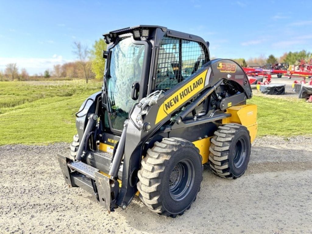 2024 New Holland L328 Equipment Image0