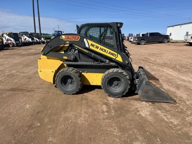Image of New Holland L328 equipment image 3