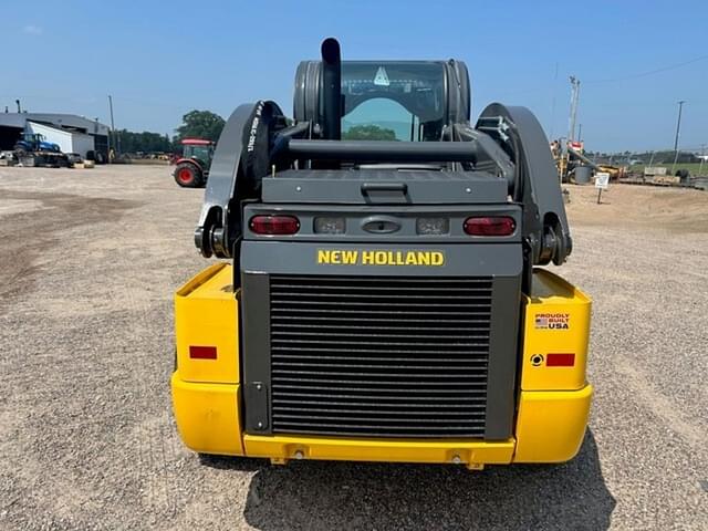Image of New Holland C332 equipment image 4