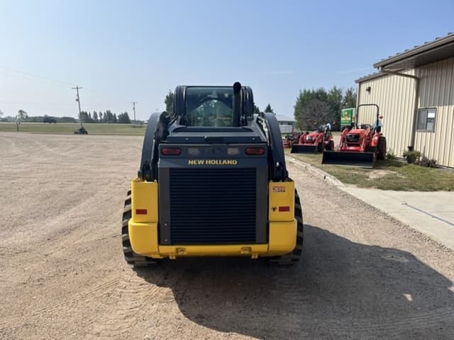 Image of New Holland L334 equipment image 3