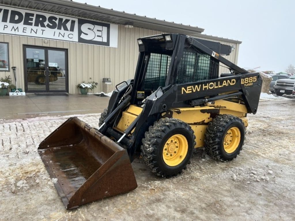 Image of New Holland LX885 Primary image