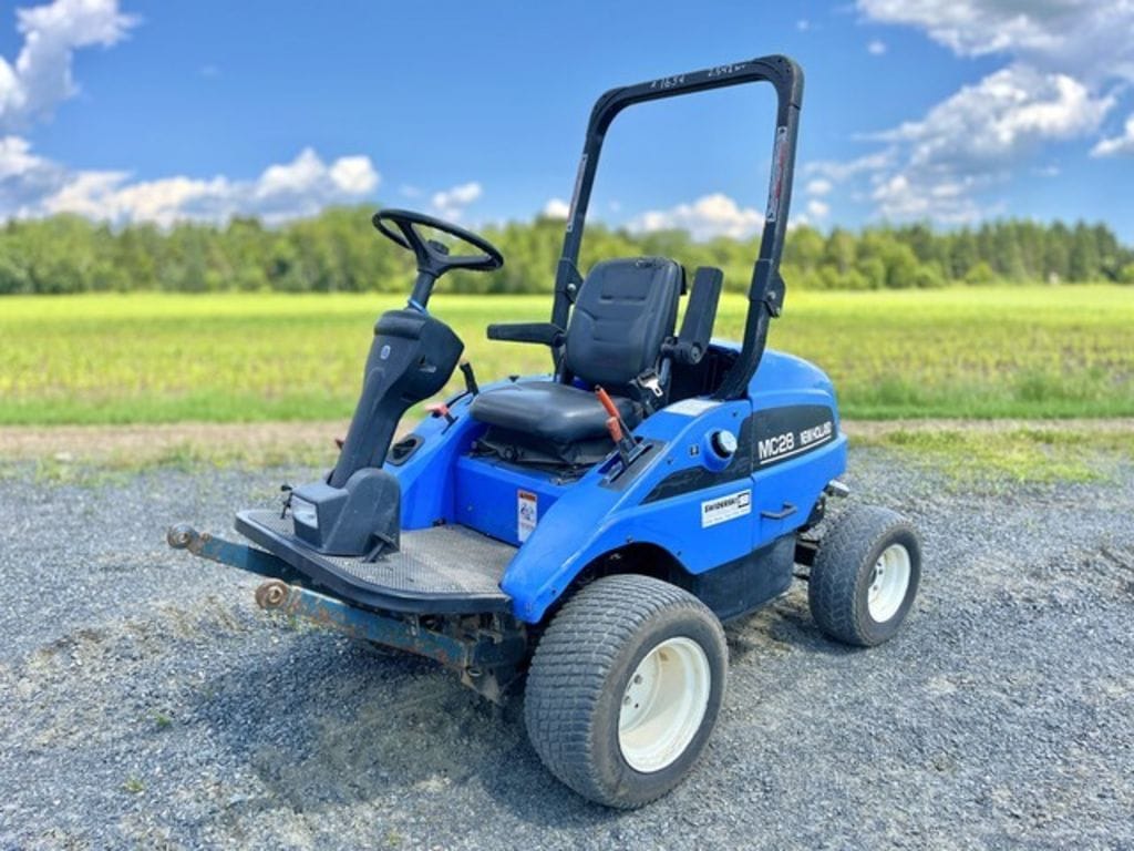 2003 New Holland MC28 Equipment Image0
