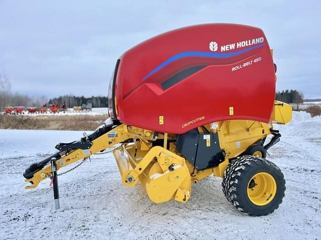 Image of New Holland RB450 CropCutter equipment image 2