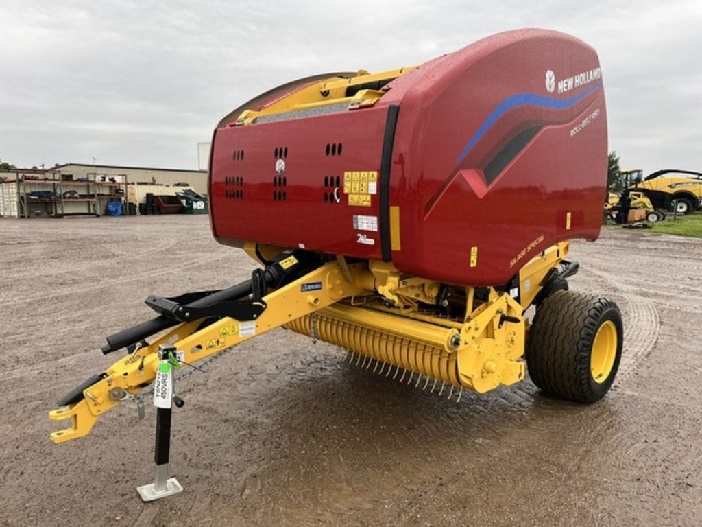 2025 New Holland RB450 Silage Special Equipment Image0