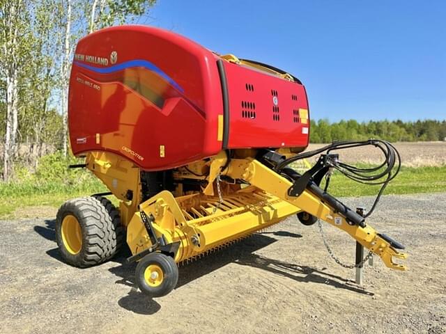 Image of New Holland RB450 CropCutter equipment image 1