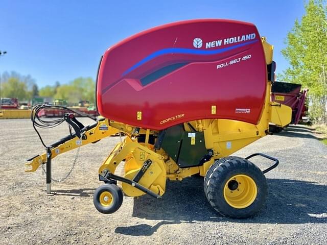 Image of New Holland RB450 CropCutter equipment image 2