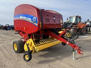 2019 New Holland RB450 Equipment Image0