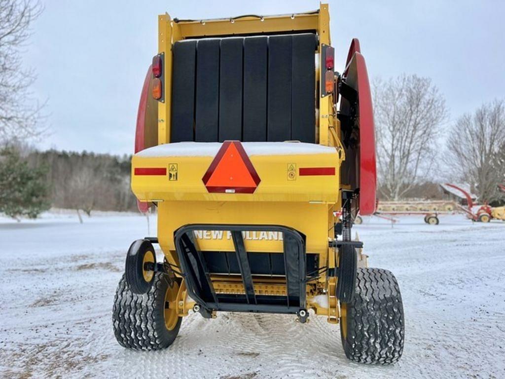 Image of New Holland RB460 CropCutter Image 1