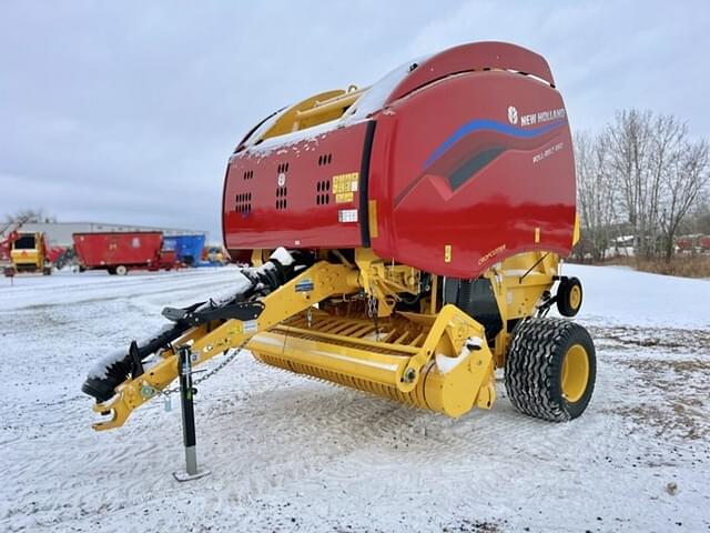 Image of New Holland RB460 CropCutter equipment image 2