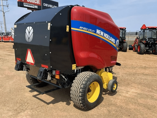 Image of New Holland RF450 Utility equipment image 1