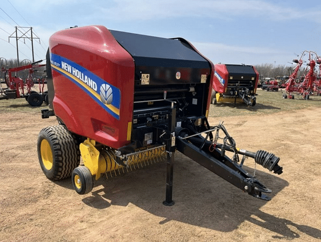 Image of New Holland RF450 Utility equipment image 3