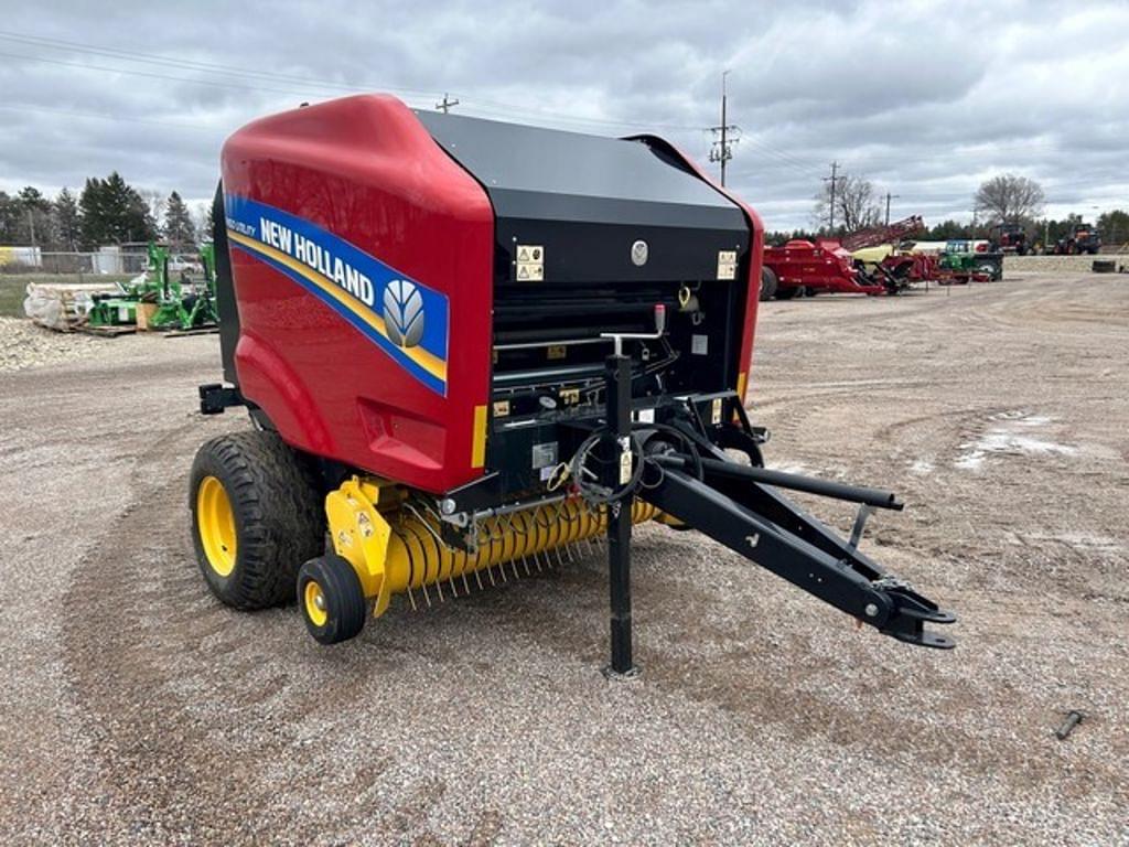 Image of New Holland RF450 Utility Image 1