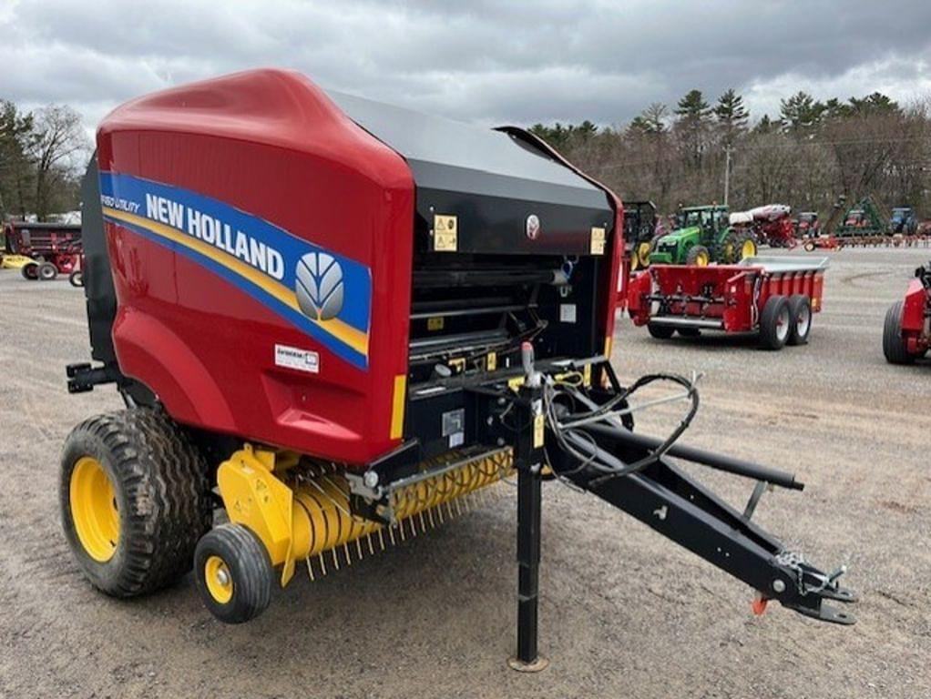 Image of New Holland RF450 Utility Image 1